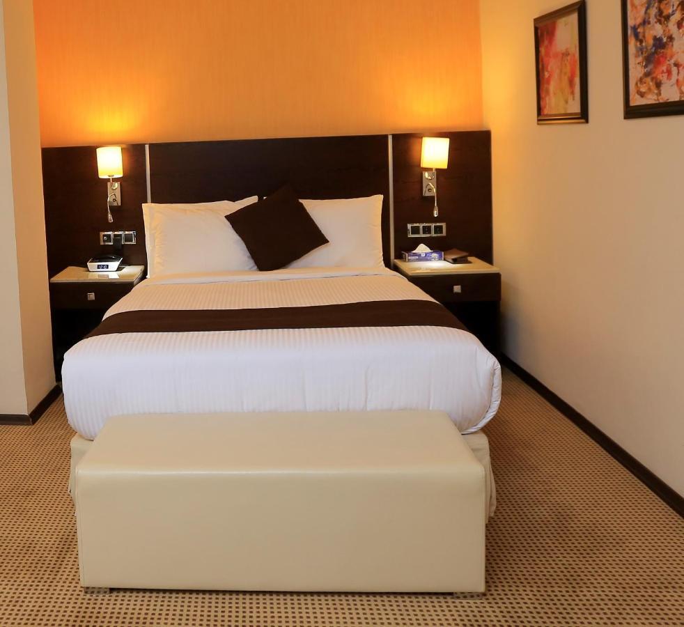 Cassiopeia Hotel Addis Abeba Buitenkant foto
