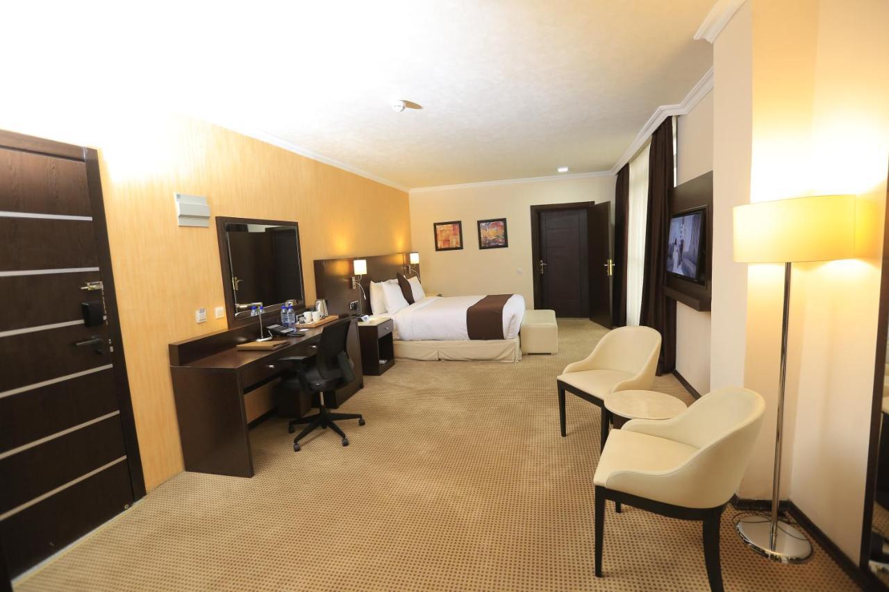 Cassiopeia Hotel Addis Abeba Buitenkant foto