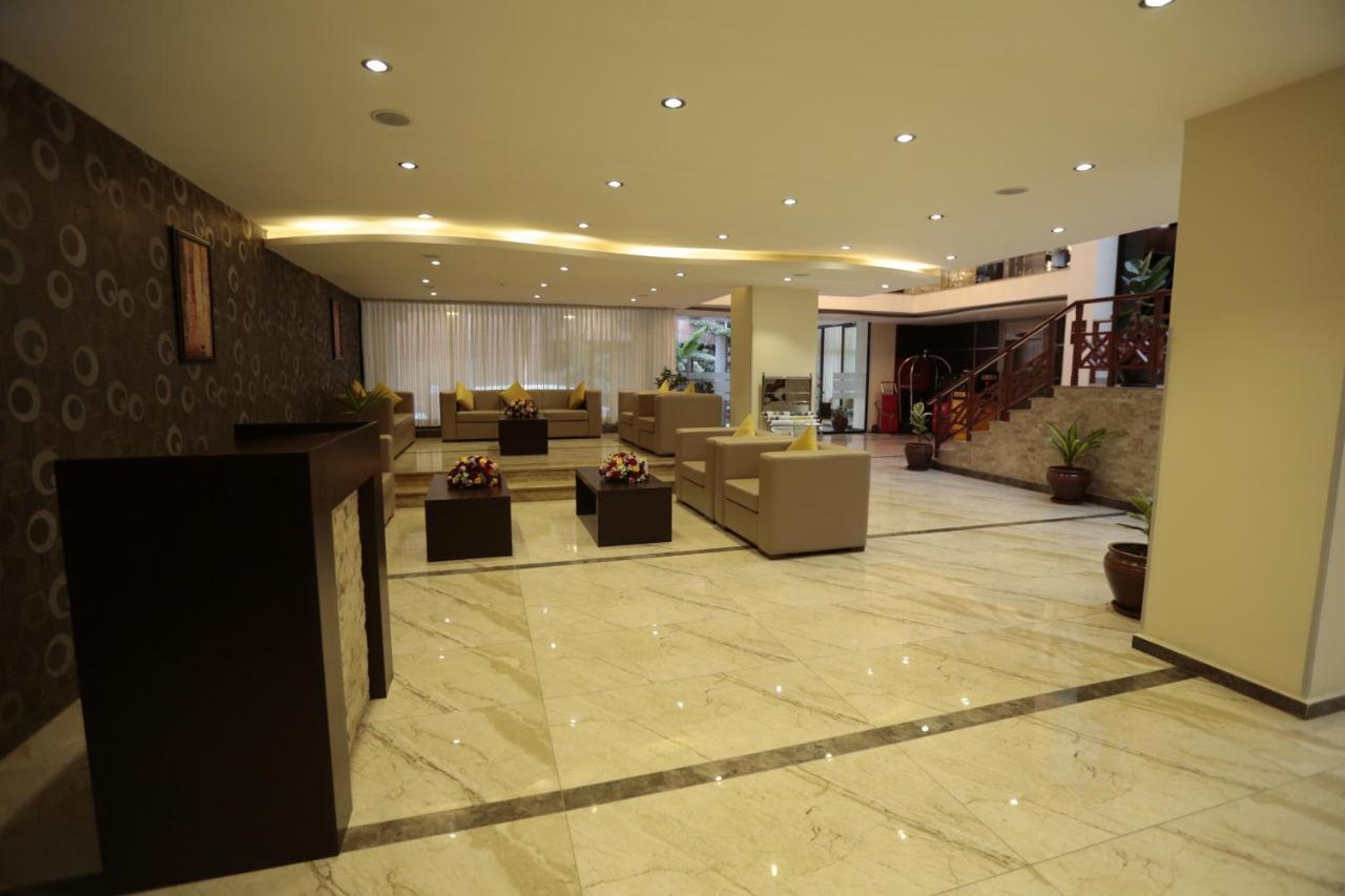 Cassiopeia Hotel Addis Abeba Buitenkant foto