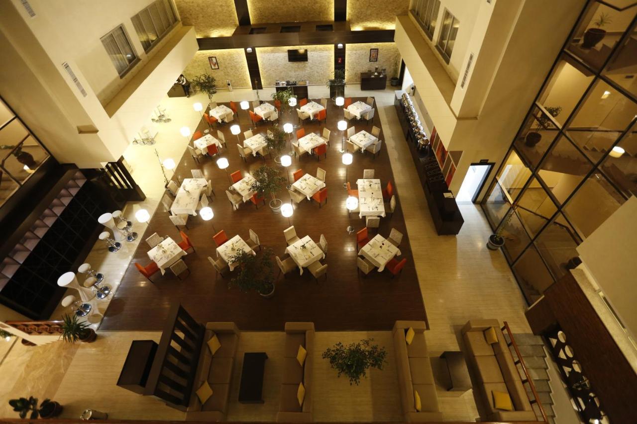 Cassiopeia Hotel Addis Abeba Buitenkant foto