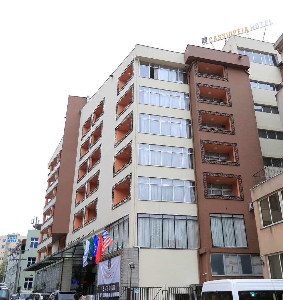 Cassiopeia Hotel Addis Abeba Buitenkant foto