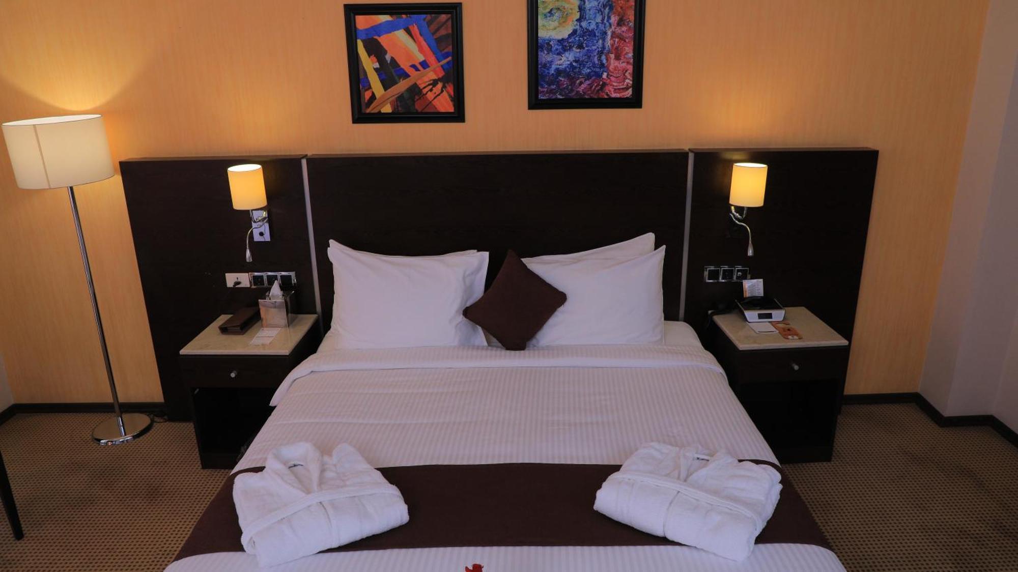 Cassiopeia Hotel Addis Abeba Buitenkant foto