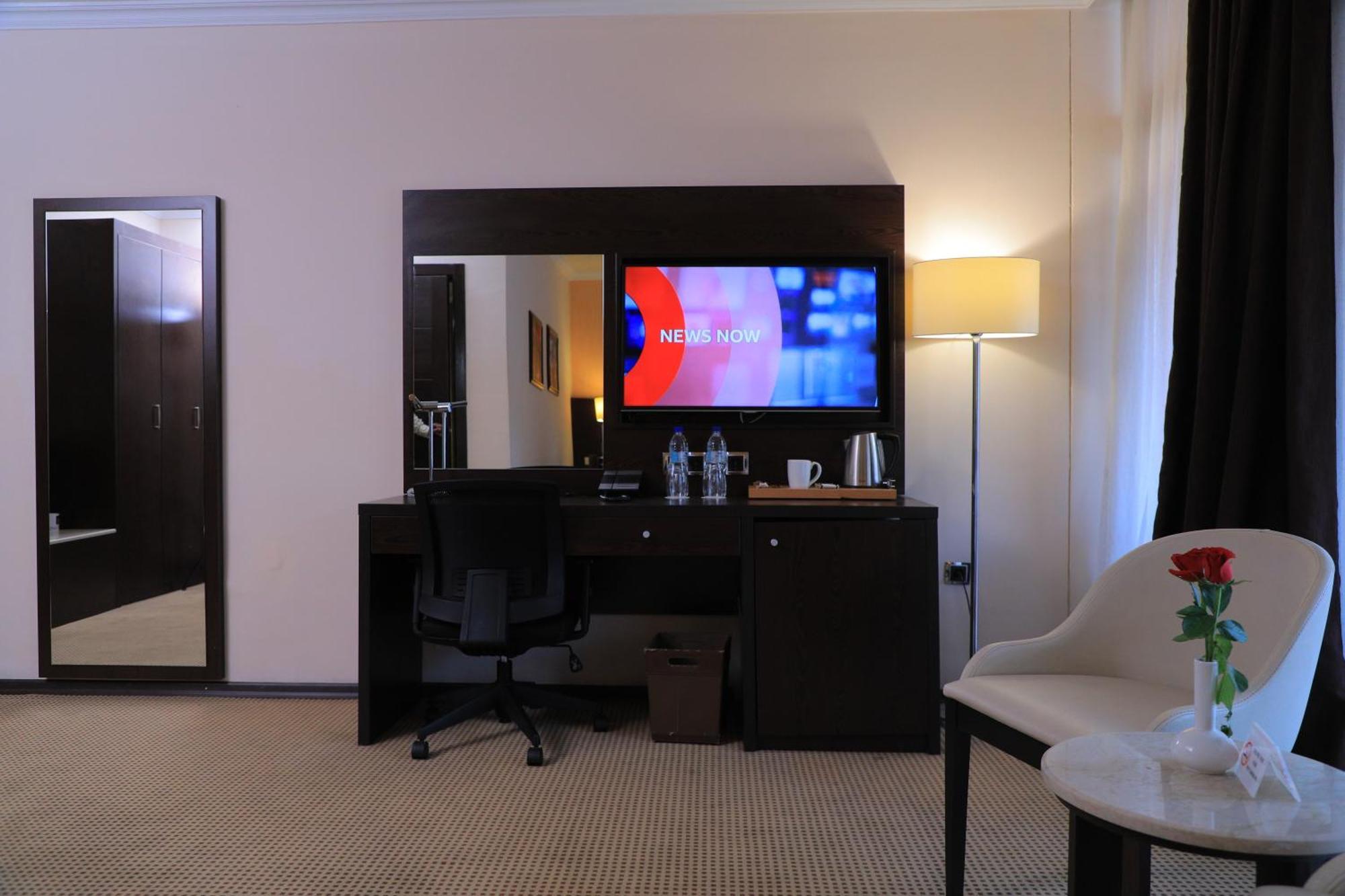 Cassiopeia Hotel Addis Abeba Buitenkant foto