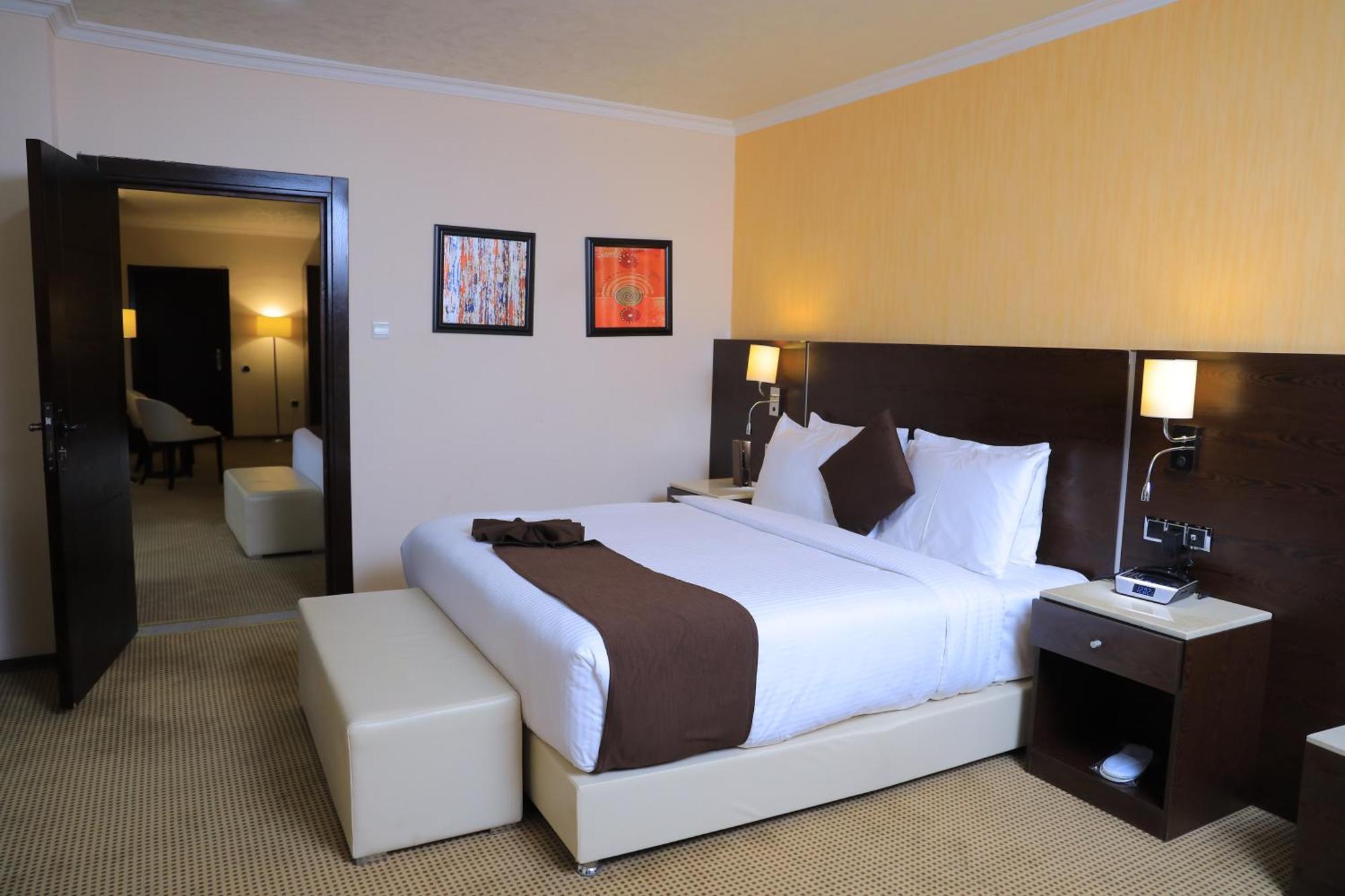 Cassiopeia Hotel Addis Abeba Buitenkant foto