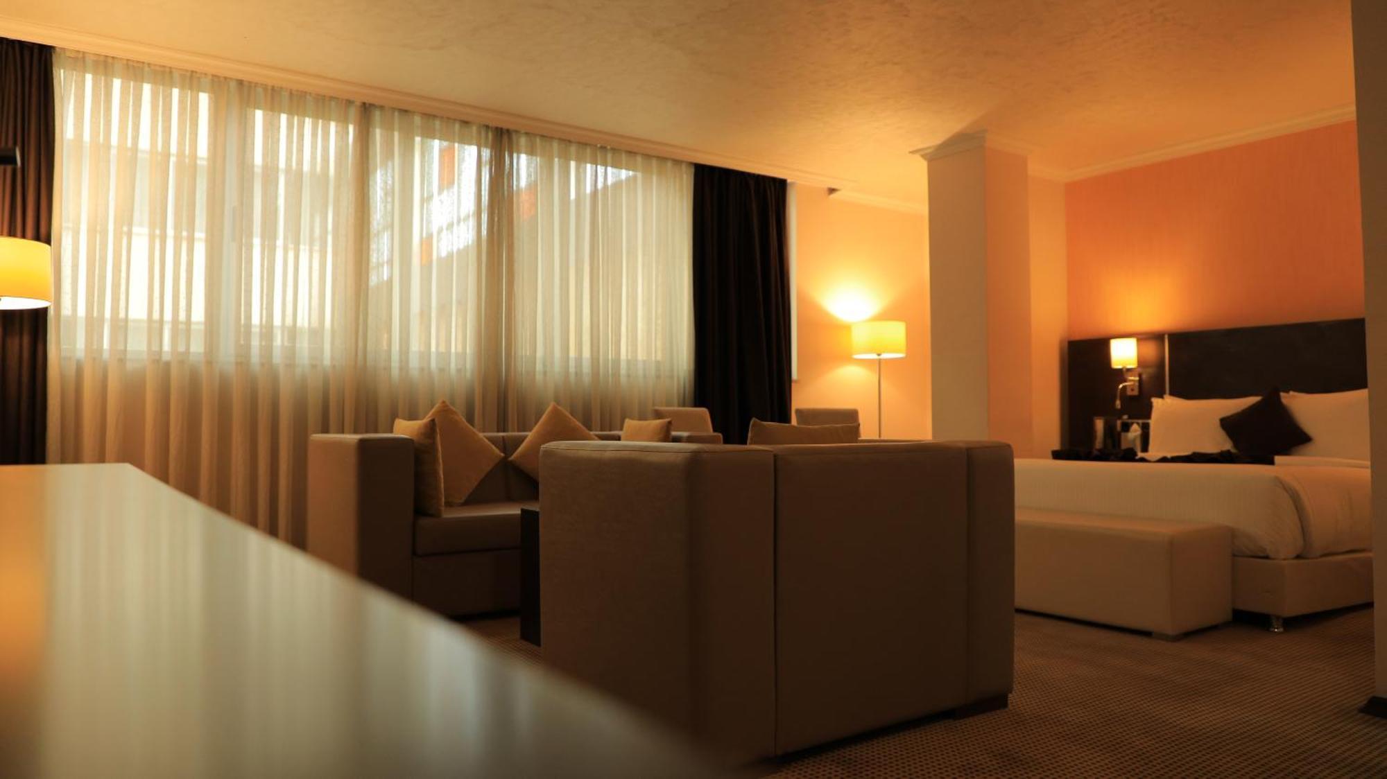 Cassiopeia Hotel Addis Abeba Buitenkant foto