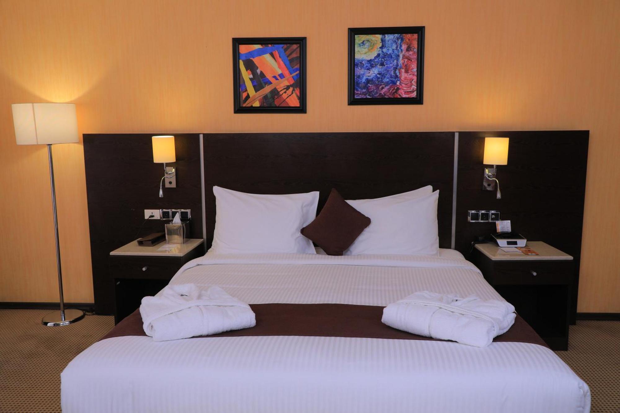 Cassiopeia Hotel Addis Abeba Buitenkant foto