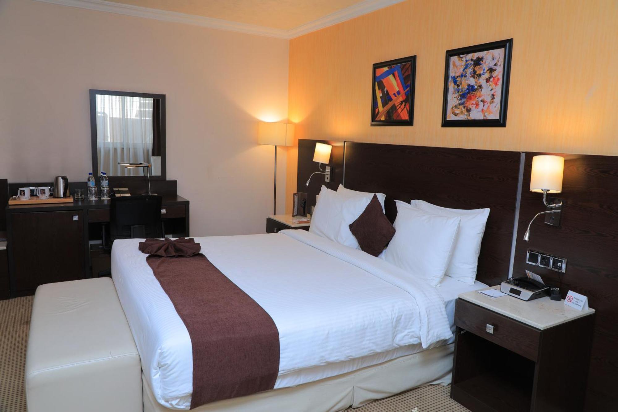 Cassiopeia Hotel Addis Abeba Buitenkant foto
